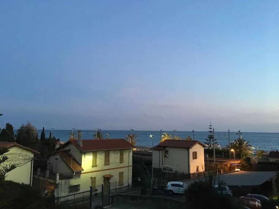 Appartamento Villa Rita A 100 M Dal Mare! Vallecrosia Apartment
