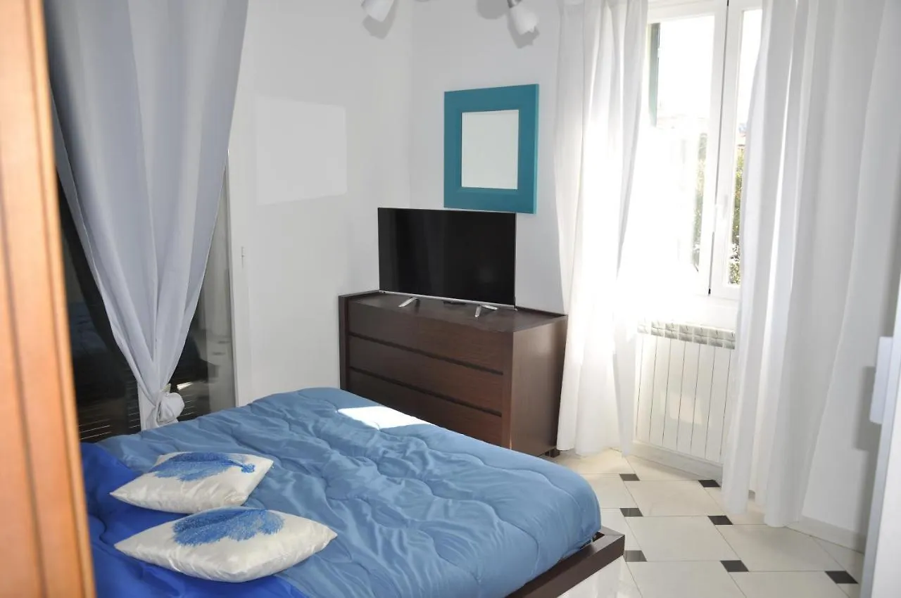 Appartamento Villa Rita A 100 M Dal Mare! Vallecrosia